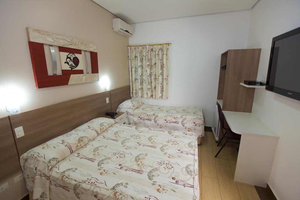 Hotel Oly Plaza Piracicaba Szoba fotó